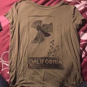 American eagle graphic tee in green